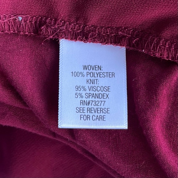 •Dana Buchman• Burgundy Tiered Long Sleeve Blouse - Size Medium - Picture 6 of 8